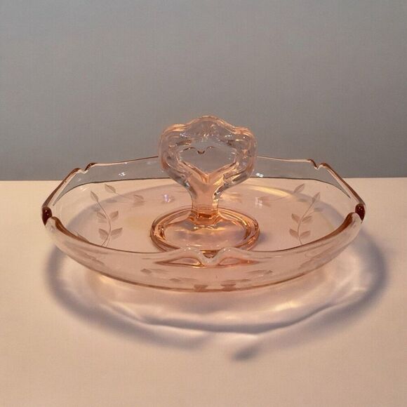 Depression Glass Pink Handled BonBon Candy Dish Etched Leaf Design - Picture 4 of 4